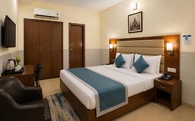Karachi Family Guest House